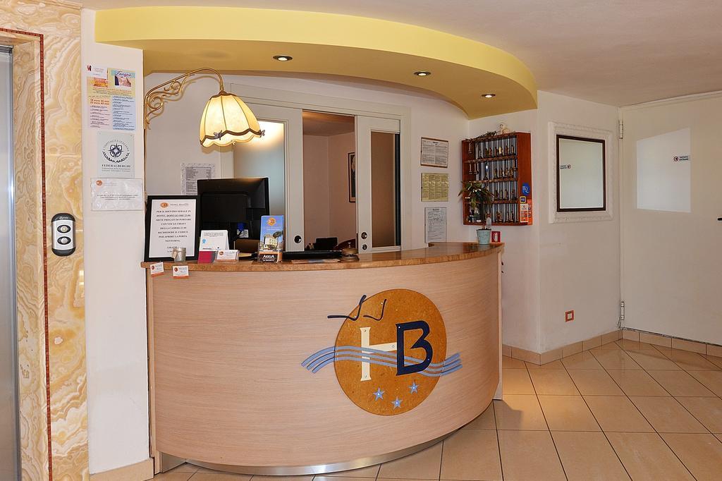 Hotel Bamar Pinarella Extérieur photo